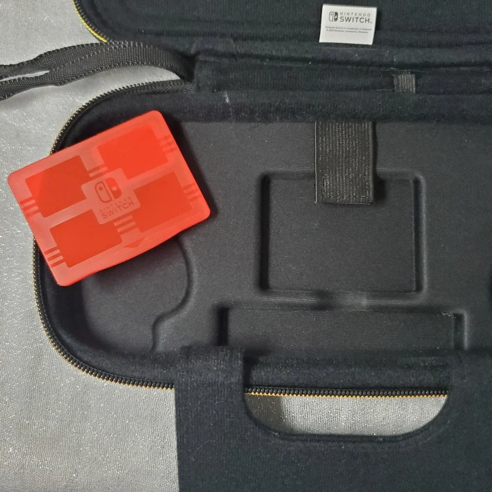 Nintendo Switch Animal Crossing‎ Hard Shell Deluxe Carrying Case Traveler